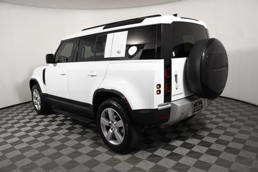 2024 Land Rover Defender 110 P300