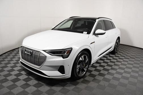 2021 Audi e-tron Prestige