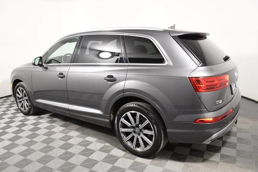 2019 Audi Q7 45 Premium Plus