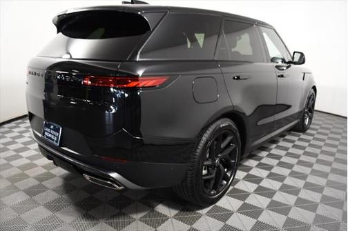 2025 Land Rover Range Rover Sport SE