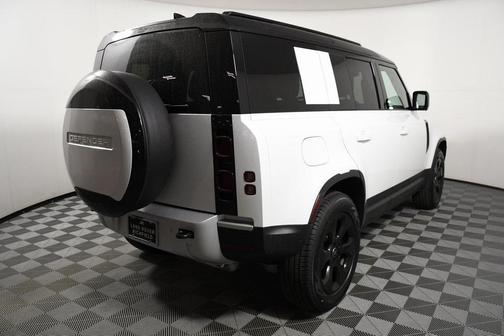 2025 Land Rover Defender 110 P400 S