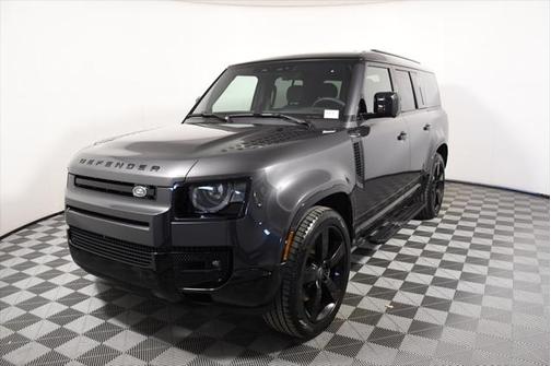 2025 Land Rover Defender V8