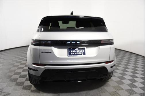 2026 Land Rover Range Rover Evoque Dynamic SE