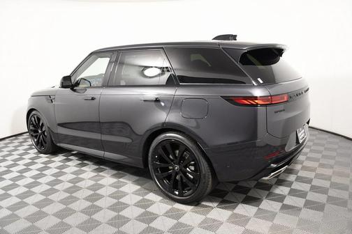 2025 Land Rover Range Rover Sport SE