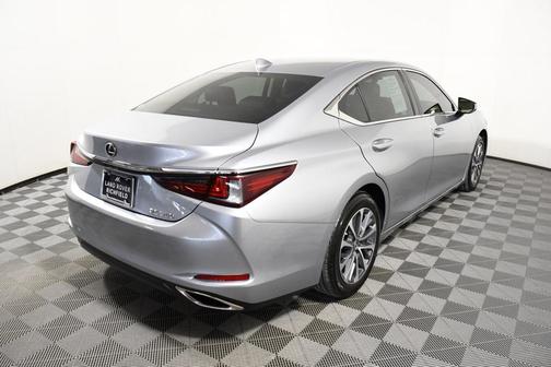 2023 Lexus ES 350 Base