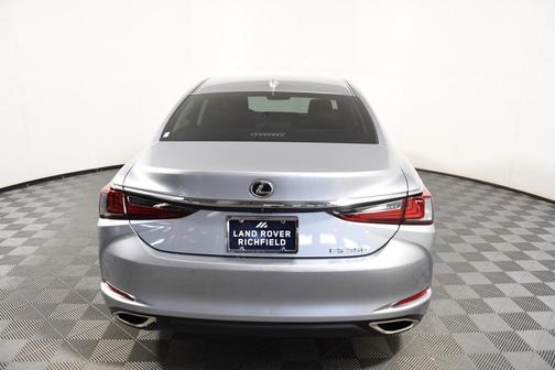 2023 Lexus ES 350 Base