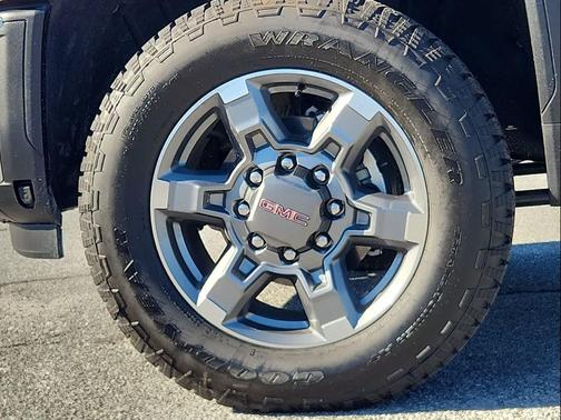 2026 GMC Sierra 2500 SLT