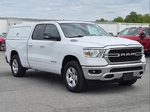 Bright White Clearcoat 2022 RAM 1500 Big Horn/Lone Star