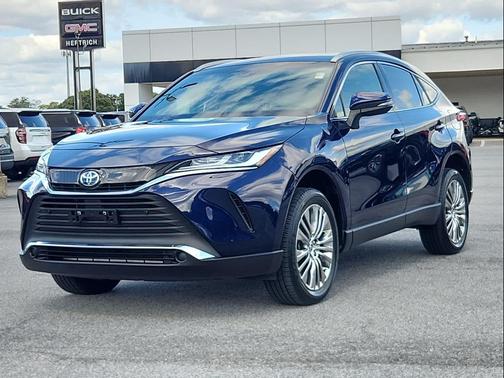 2022 Toyota Venza XLE