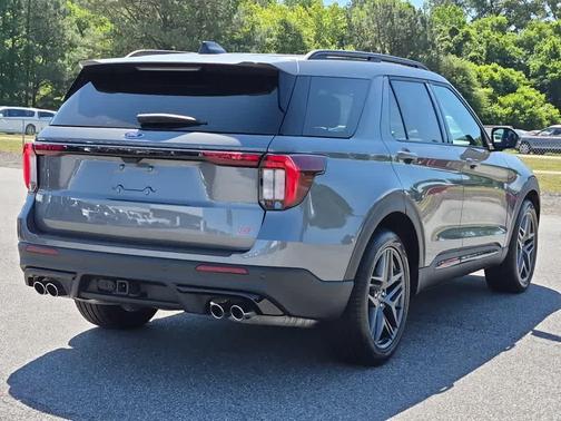 Carbonized Gray Metallic 2025 Ford Explorer ST