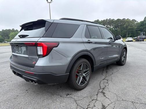 Carbonized Gray Metallic 2025 Ford Explorer ST
