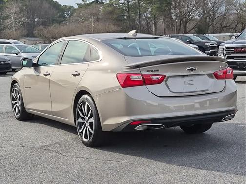 2022 Chevrolet Malibu FWD RS