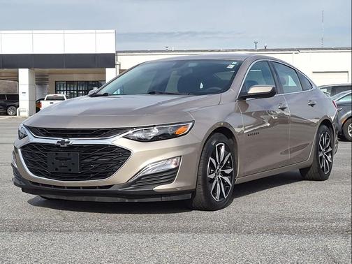 2022 Chevrolet Malibu FWD RS