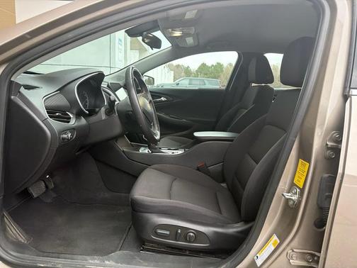 2022 Chevrolet Malibu FWD RS