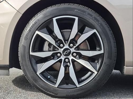 2022 Chevrolet Malibu FWD RS