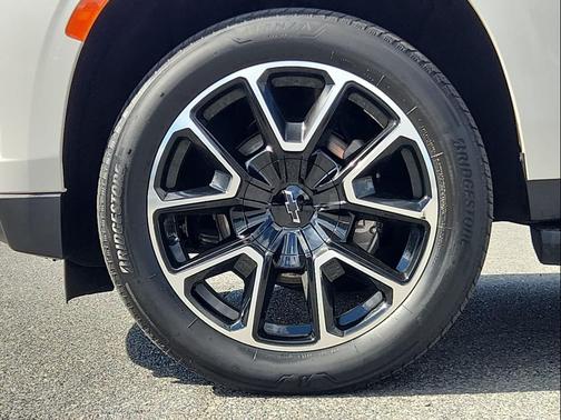 2022 Chevrolet Tahoe 4WD RST