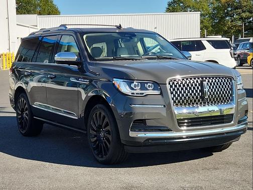 2022 Lincoln Navigator Black Label