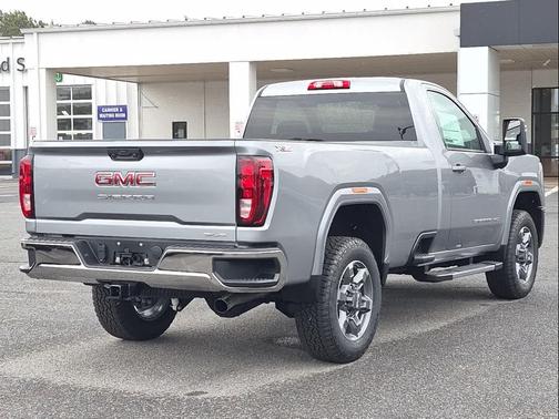 Sterling Metallic 2026 GMC Sierra 2500 SLE