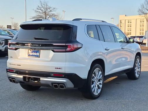 2025 GMC Acadia Denali