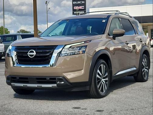 2024 Nissan Pathfinder Platinum 4WD