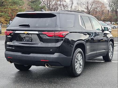 2022 Chevrolet Traverse LT Cloth