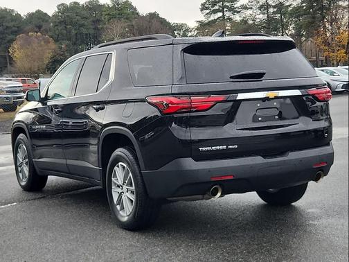 2022 Chevrolet Traverse LT Cloth