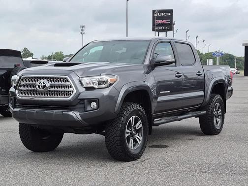 Black 2016 Toyota Tacoma SR