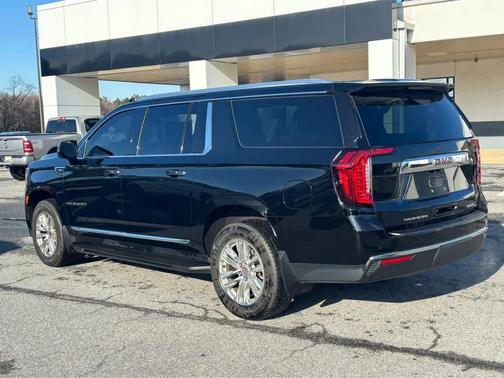 2021 GMC Yukon XL SLT