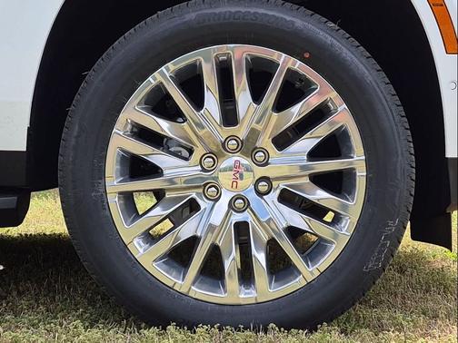 Summit White 2026 GMC Yukon 4WD Elevation