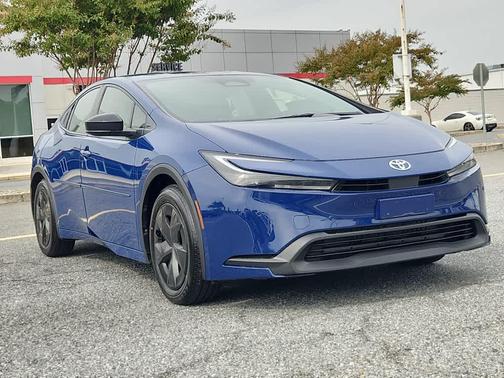 2023 Toyota Prius LE