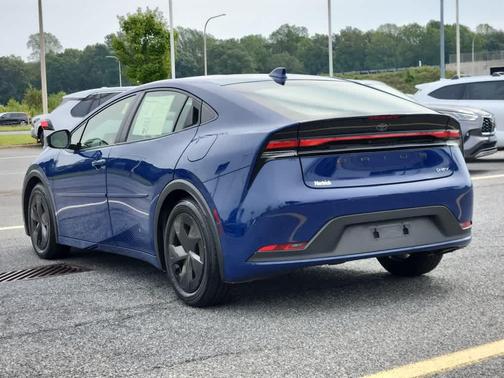 2023 Toyota Prius LE