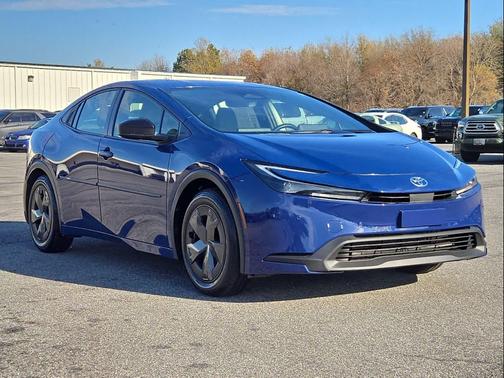 2023 Toyota Prius LE