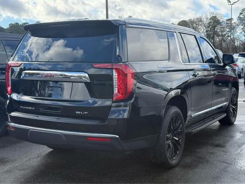 2021 GMC Yukon XL SLT