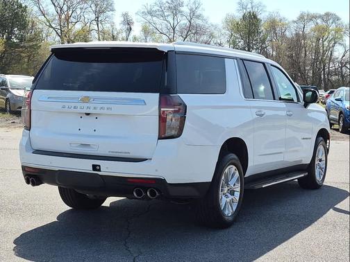 Summit White 2023 Chevrolet Suburban Premier