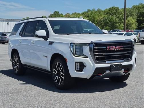 Summit White 2024 GMC Yukon 4WD AT4