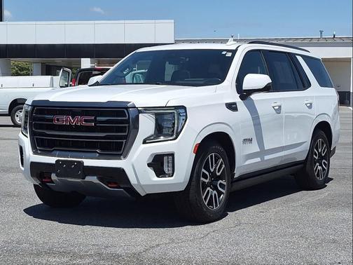 Summit White 2024 GMC Yukon 4WD AT4