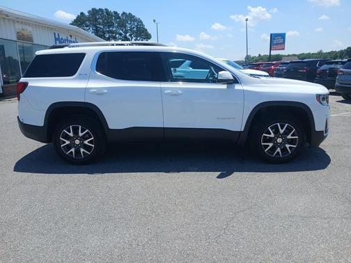 2022 GMC Acadia AWD SLE