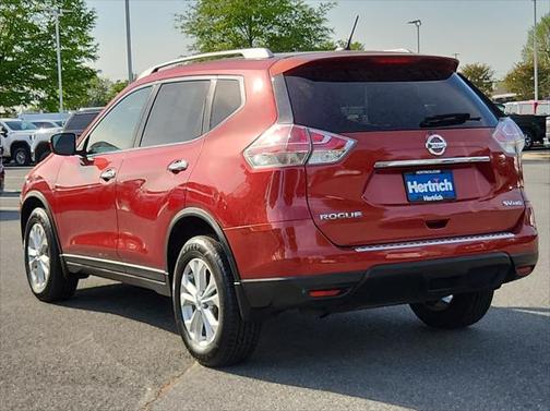 2016 Nissan Rogue SV