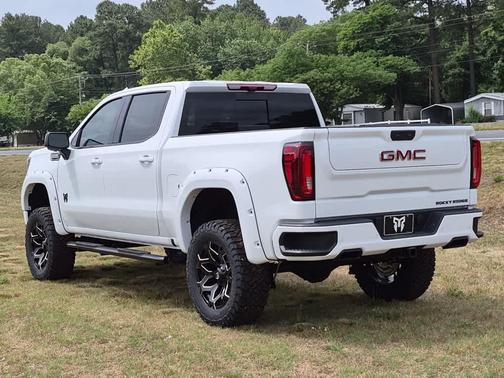 Summit White 2026 GMC Sierra 1500 AT4