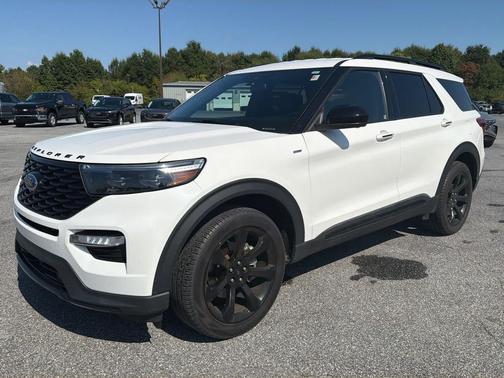 2023 Ford Explorer ST-Line