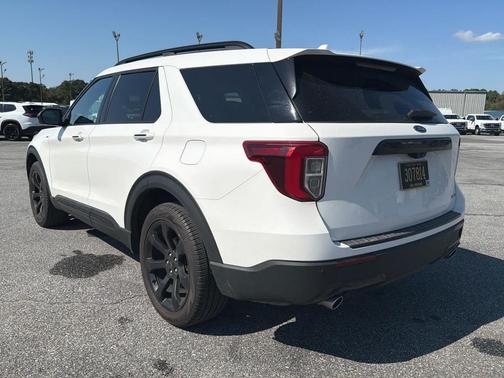2023 Ford Explorer ST-Line
