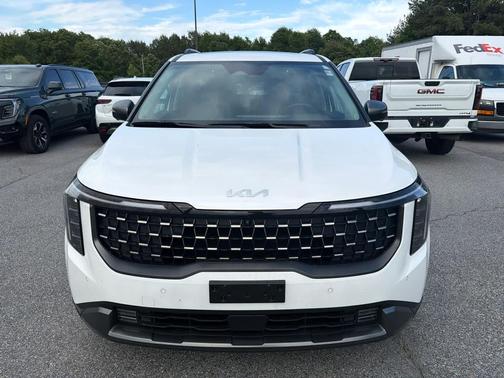 Snow White Pearl 2025 Kia Carnival SX Prestige