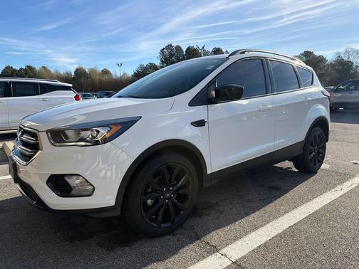 2019 Ford Escape SE