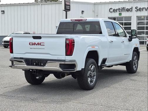 Glacier White Tricoat 2026 GMC Sierra 2500 SLT