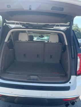 White Frost Tricoat 2022 GMC Yukon XL Denali