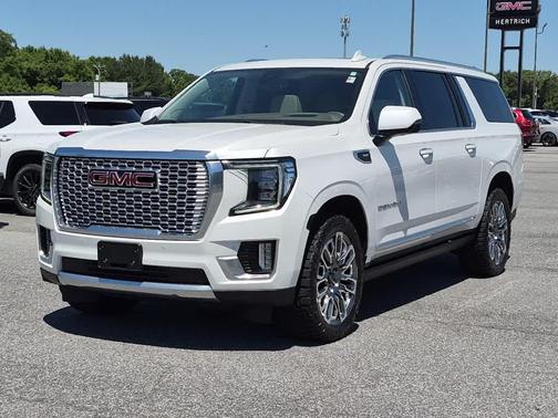 White Frost Tricoat 2022 GMC Yukon XL Denali