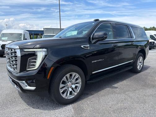 Onyx Black 2025 GMC Yukon XL Denali