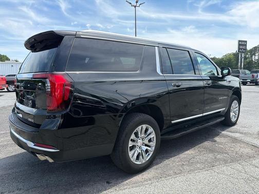 Onyx Black 2025 GMC Yukon XL Denali