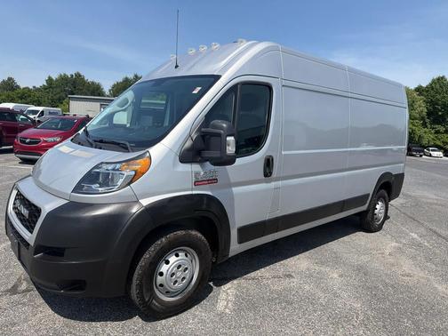 Bright Silver Metallic Clearcoat 2020 RAM ProMaster 2500 High Roof