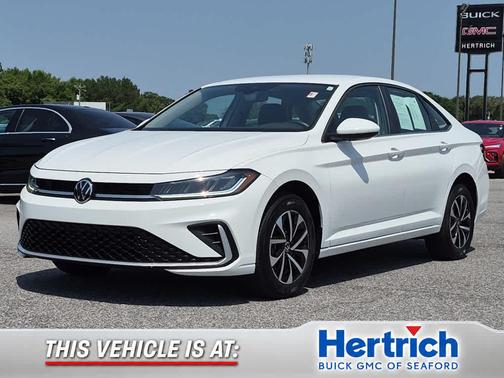 Pure White 2025 Volkswagen Jetta 1.5T S